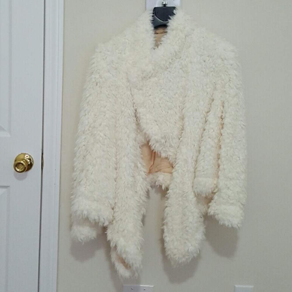 Free people white furry jacket NWOT